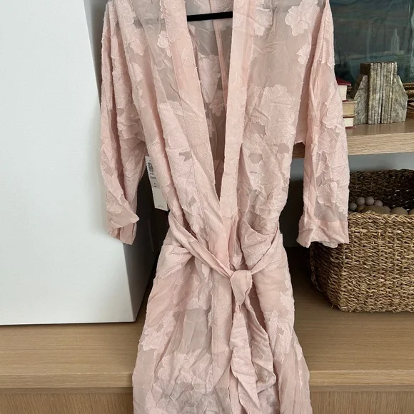 Durante - Picture 1 of 3